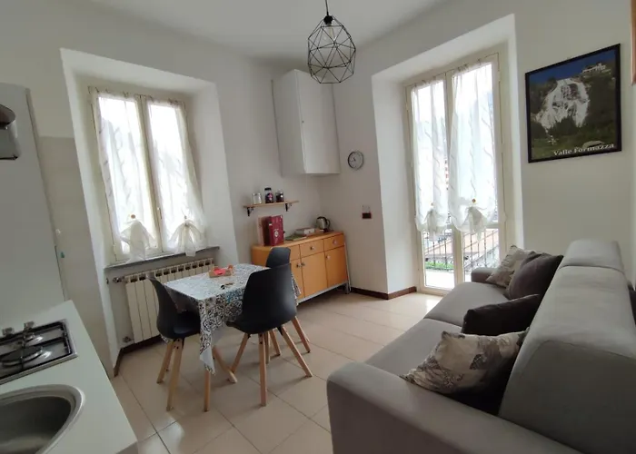 Palazzo Pellanda Apartman Domodossola